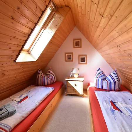 Fabulous Holiday Home In Thorstorf Near Sea Exterior photo
