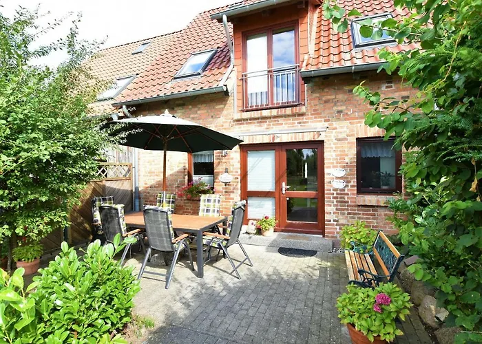 Fabulous Holiday Home In Thorstorf Near Sea